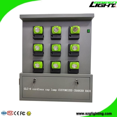 110V-240V Cree Led Headlamp Rechargeable Rack 30 Einheiten mit privaten Schließfächern