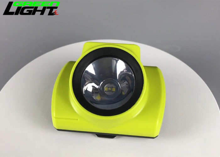 Tragbare LED-Bergmannskappenlampe 18000 Lux OLED-Bildschirm 6800 mA Lithiumbatterie