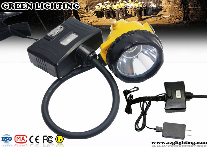 Atex genehmigte Wasser-Beweis IP68 3.7V 6.8Ah CREE Halb-schnürte LED-Bergbau-Licht