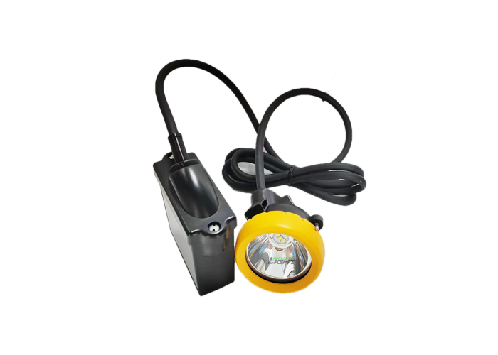 10000 Lux 18 Stunden Leuchtdauer LED-Bergbaulampe Sicherheits-Kopfkappe 7,8 Ah IP68 Bergbauhelm-Lampe