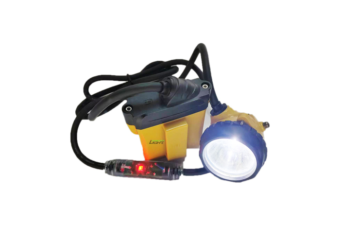 10,4 Ah wiederaufladbare Li-Ion-Batterie-Grubenhelm-Lampe IP68 wasserdichte 3W Bergbau-Kopfkappe mit SOS-Licht