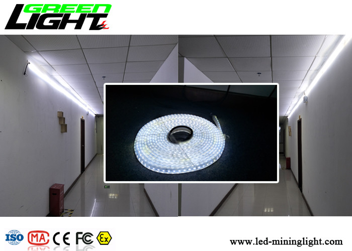 Warmes weißes geführtes Streifen-Band beleuchtet 60 LED SMD5050 für gefährliche/Schutzzone-Beleuchtung